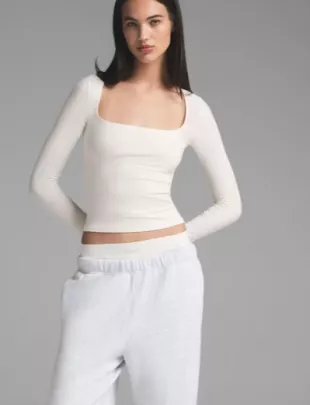 Jersey Scoop Neck Long Sleeve Top
