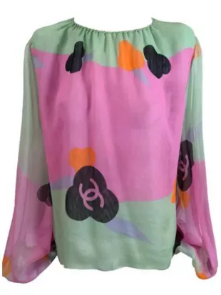 And Just Like That S03 Carrie Bradshaw Printed Blouse