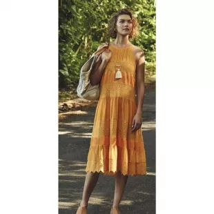 HD In Paris Villanelle Lace Midi Dress