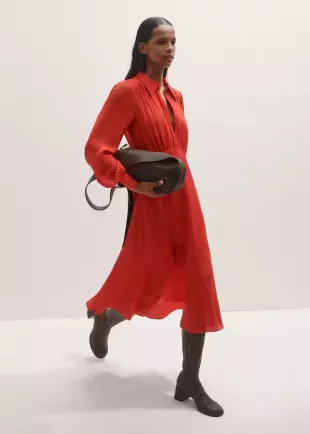 the summer i turned pretty laurel red dress WornOnTV: Laurel's red long sleeve dress on The Summer I Turned Pretty | Jackie Chung