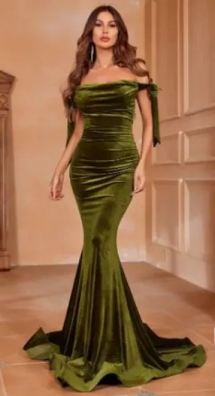 Off Shoulder Knot Side Mermaid Hem Velvet Formal Dress