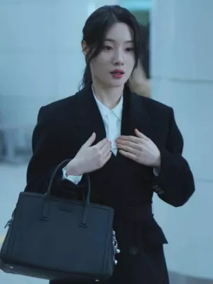 Beyond the Bar S01 Jung Chae-yeon Black Coat