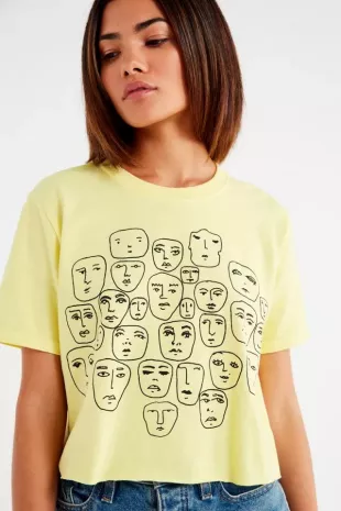 UO Faces Sketch Cropped Tee