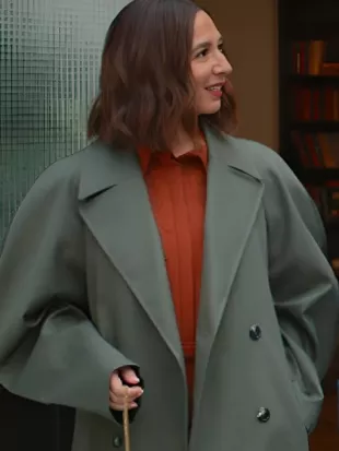Loot S3 Maya Rudolph Puff Shoulder Coat