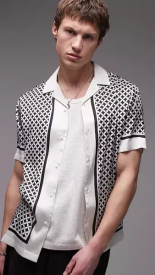 Short Sleeve Geo Top