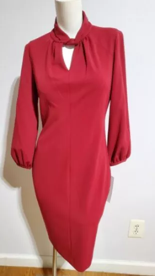 Twist Crew Neck Sheath Dress