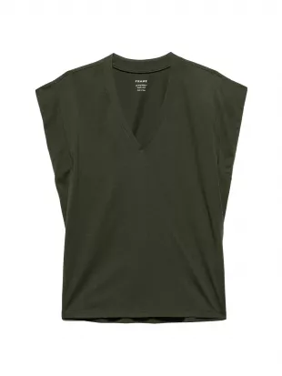 Le Mid Rise V-Neck T-Shirt in Surplus