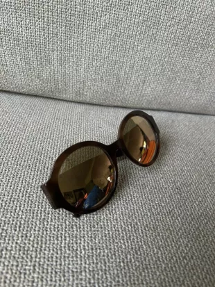 Black Round Sunglasses