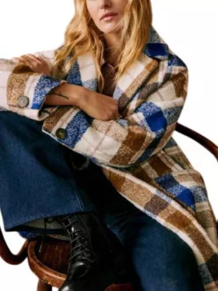 Nobody Wants This S02 D’Arcy Carden Plaid Wool Coat