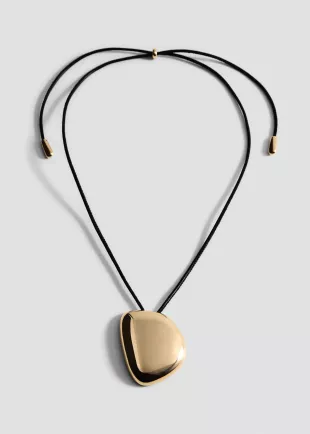 Pendant Necklace with Metal Component