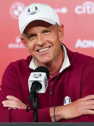 Luke Donald Team Europe Ryder Cup 2025 Sweatshirt