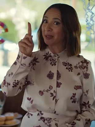 Loot S03 Molly Novak Floral Blouse