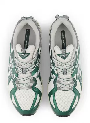 610T Trainers in Green and White