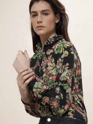 Chemise en crepe de soie imprimée noir