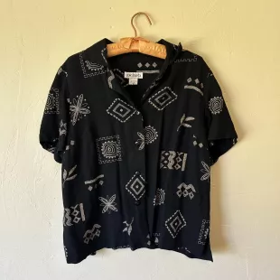 Men's Black and Cream Shirt