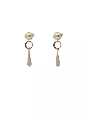 Flirty Post Earrings