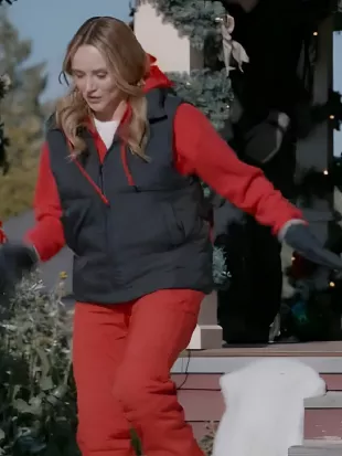 A Make or Break Holiday Hunter King Brown Vest