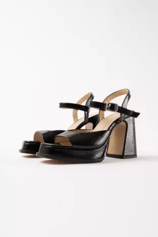 Gracia Black Wrinkled Patent Leather Platform Sandals
