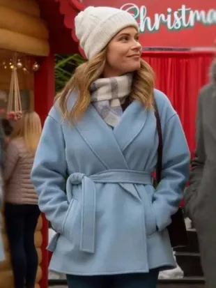 Lyndsy Fonseca Single on the 25th Blue Coat