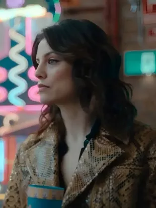 Jessica De Gouw Sunny Nights 2025 Snake Effect Jacket