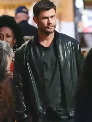 Crime 101 2026 Chris Hemsworth Black Leather Jacket
