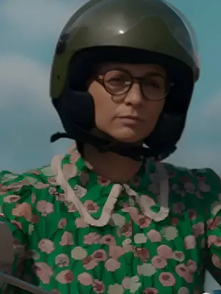 The Iris Affair S01 Iris Nixon Floral Collared Blouse