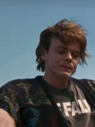 Stranger Things S05 Jonathan Byers Cardigan