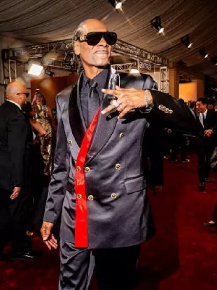 83rd Annual Golden Globe Awards Snoop Dogg Black Blazer