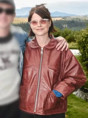 Hamnet 2025 Jessie Buckley Leather Jacket