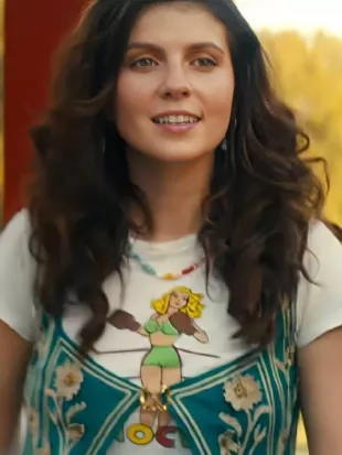 People We Meet on Vacation Emily Bader Knock Out Shirt