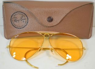 Vintage RAY BAN Bausch & Lomb AMBERMATIC AVIATOR Bullet Hole Shooter Sunglasses