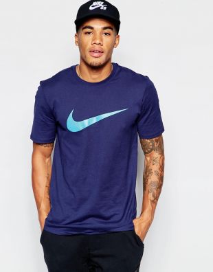 Nike swoosh t-shirt 696699-411