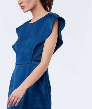 Robe sans manches ajustée