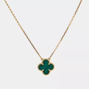Arpels Vintage Alhambra Malachite 18k Yellow Gold Necklace