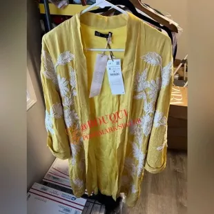 Special Editon Floral Embroidered Kimono