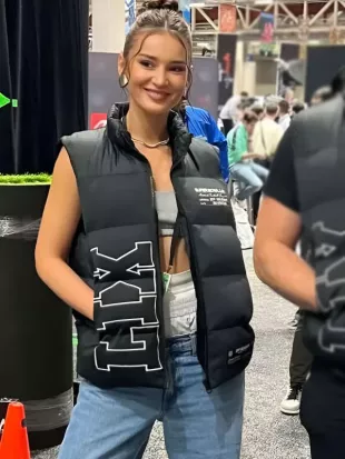 Kristin Juszczyk Super Bowl LIX Black Vest