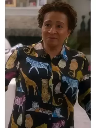 Wanda Sykes The Upshaws S7 Animal Print Shirt
