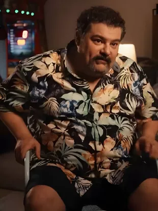The Fall and Rise of Reggie Dinkins Bobby Moynihan Floral Shirt