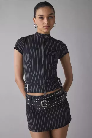 Too Fast Mockneck Zip Up Short Sleeve Top