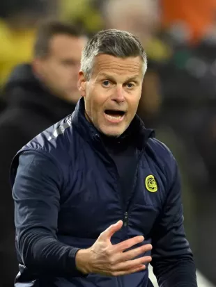 Manager Kjetil Knutsen Blue Vest