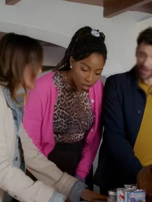 Shrinking S03 Jessica Williams Leopard Top