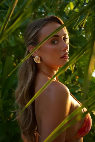 Shell oversized stud earrings