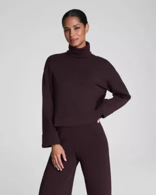 Cuffed Sleeve Crop Turtleneck Sweatshirt in Truffle Brown