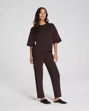 AirEssentials Straight Leg Ankle Pants