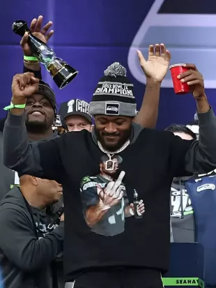 Ernest Jones IV Sam Darnold Middle Finger Shirt