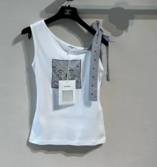 24P White Pearl Logo Off-shoulder Top