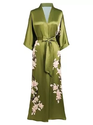 56 Days S01 Ciara Wyse Silk Robe