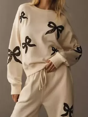 The Neighborhood S08 Mercedes Bow Print Pajamas