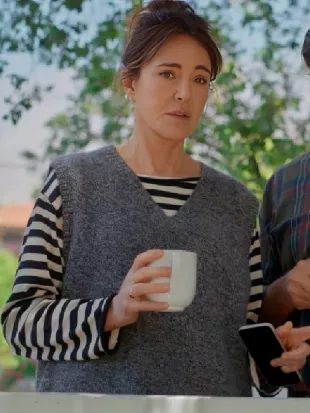 Shrinking S03 Christa Miller Striped Top