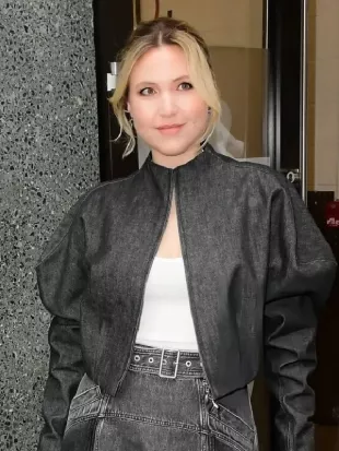 Taylor Tomlinson NYC 2026 Jacket